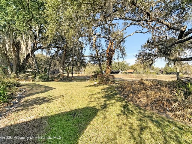 34481 Cedarfield Drive, Ridge Manor, FL 33523