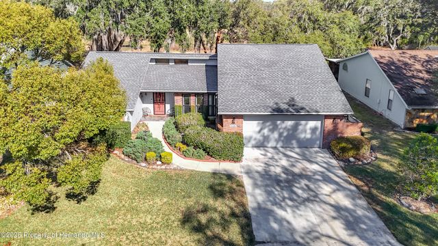 34481 Cedarfield Drive, Ridge Manor, FL 33523