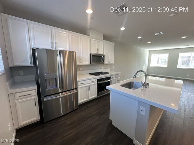 177 Petaluma Valley Drive, Las Vegas, NV 89138