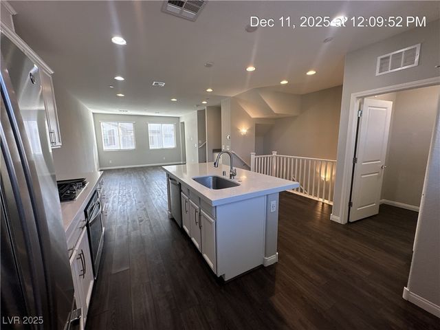 177 Petaluma Valley Drive, Las Vegas, NV 89138