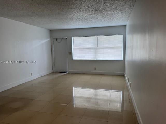 5323 NW 24th St 118, Lauderhill, FL 33313