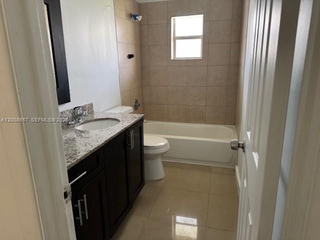 5323 NW 24th St 118, Lauderhill, FL 33313