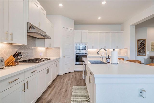101 Christi CT, Kyle, TX 78640
