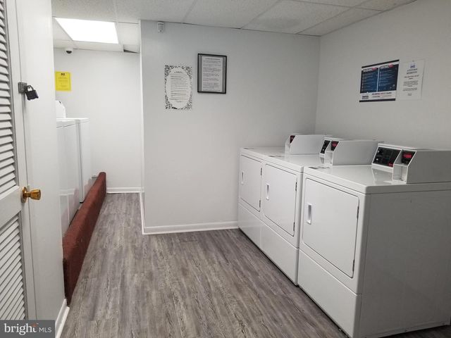 400 GLENDALE RD, Havertown, PA 19083