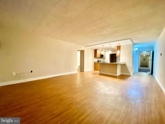 400 GLENDALE RD, Havertown, PA 19083