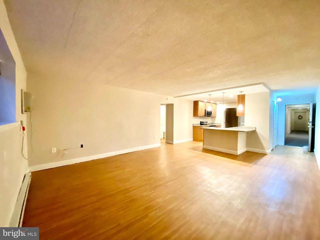 400 GLENDALE RD, Havertown, PA 19083