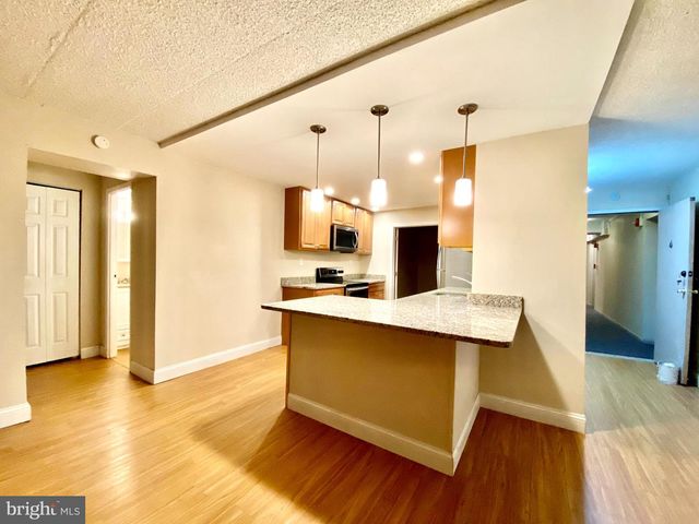 400 GLENDALE RD, Havertown, PA 19083