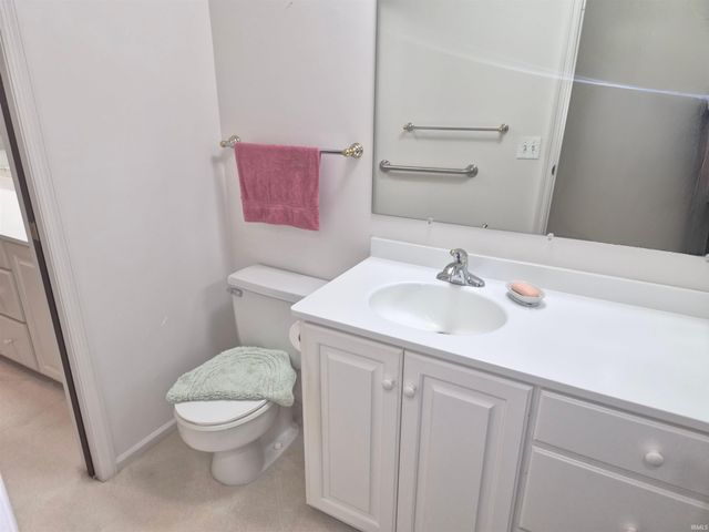 1828 N Royal Oaks Drive, Monticello, IN 47960