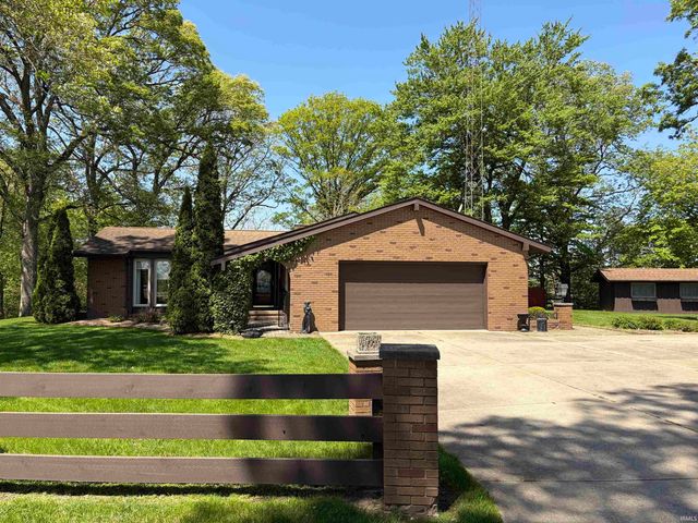 1828 N Royal Oaks Drive, Monticello, IN 47960