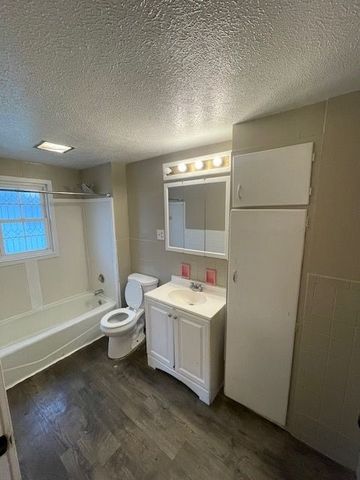 586 Ridgeway Avenue, Rochester, NY 14615