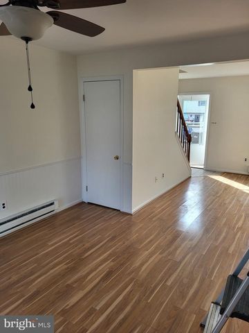 547 COLONIAL DR, East Greenville, PA 18041