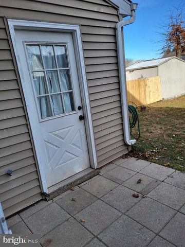 547 COLONIAL DR, East Greenville, PA 18041