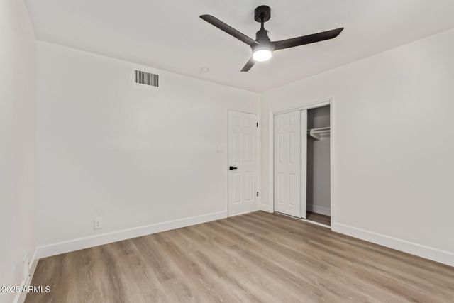 2163 W VILLAGE Drive, Phoenix, AZ 85023