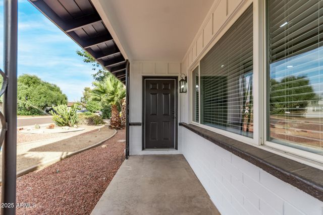 2163 W VILLAGE Drive, Phoenix, AZ 85023