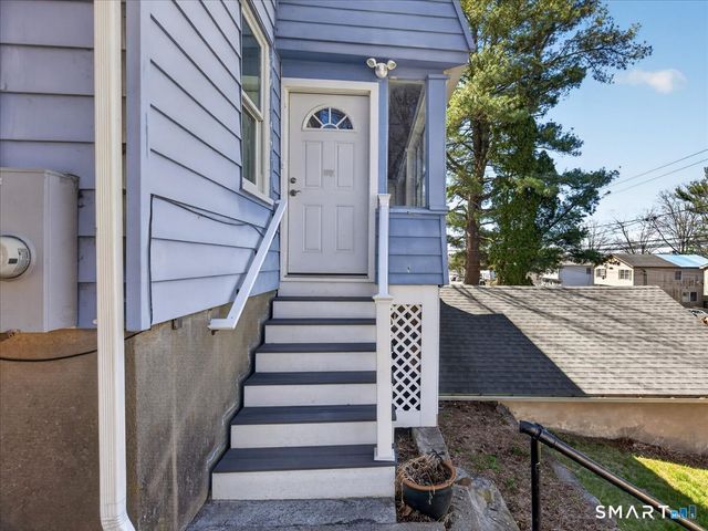 91 Jewett Street 1st Floor, Ansonia, CT 06401