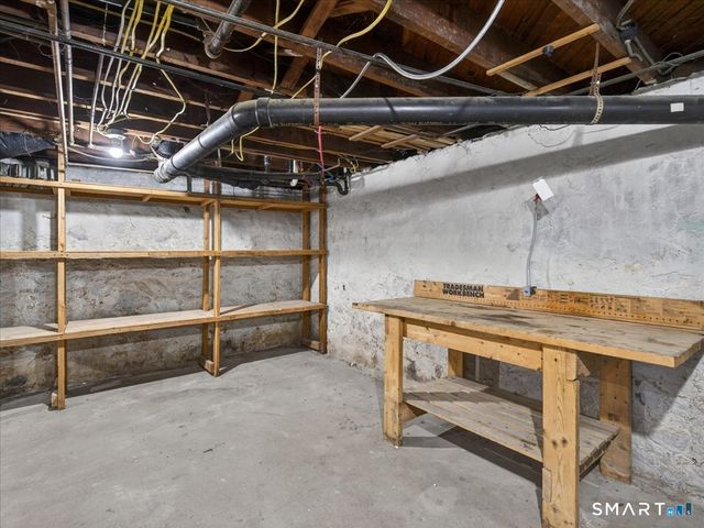 91 Jewett Street 1st Floor, Ansonia, CT 06401
