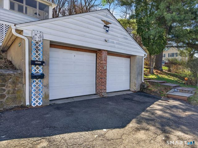 91 Jewett Street 1st Floor, Ansonia, CT 06401