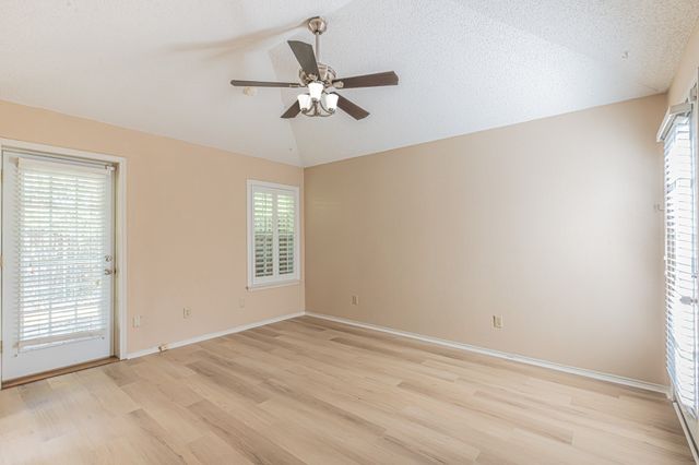 1724 Red Bud Lane, Euless, TX 76039