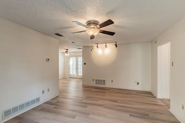 1724 Red Bud Lane, Euless, TX 76039