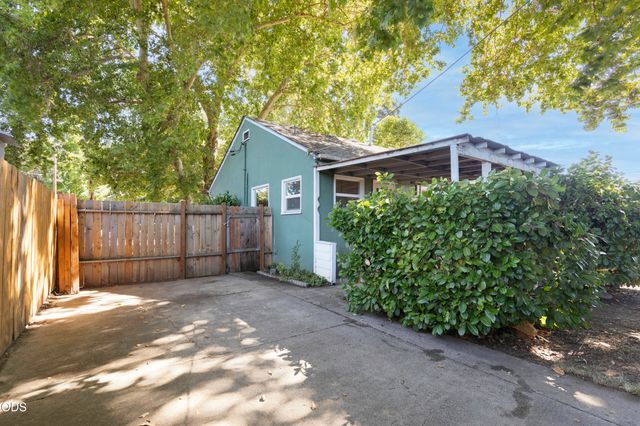 805 Taylor Street, Medford, OR 97504