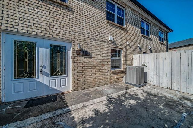 280 Winding River Road B, Atlanta, GA 30350