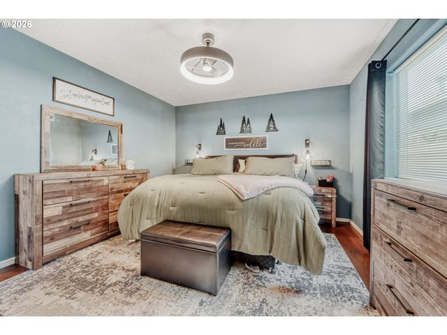 20520 Ne SHORE VIEW Dr, Fairview, OR 97024