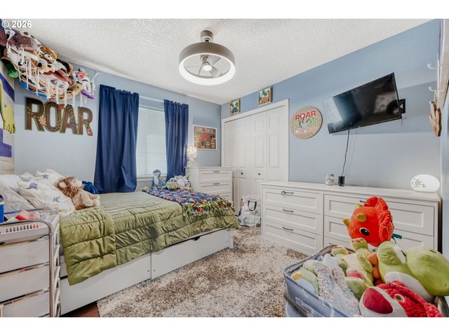 20520 Ne SHORE VIEW Dr, Fairview, OR 97024