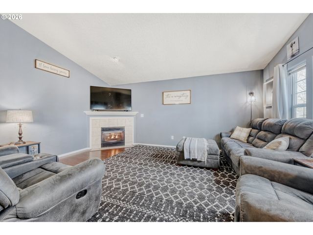 20520 Ne SHORE VIEW Dr, Fairview, OR 97024