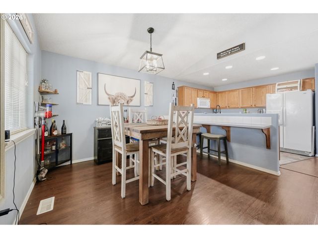 20520 Ne SHORE VIEW Dr, Fairview, OR 97024