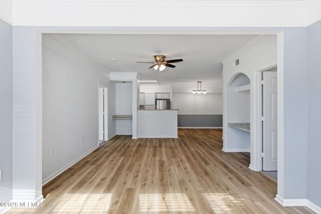 8550 TOUCHTON Road 111, Jacksonville, FL 32216