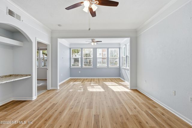 8550 TOUCHTON Road 111, Jacksonville, FL 32216