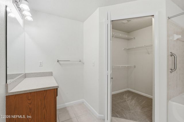 8550 TOUCHTON Road 111, Jacksonville, FL 32216