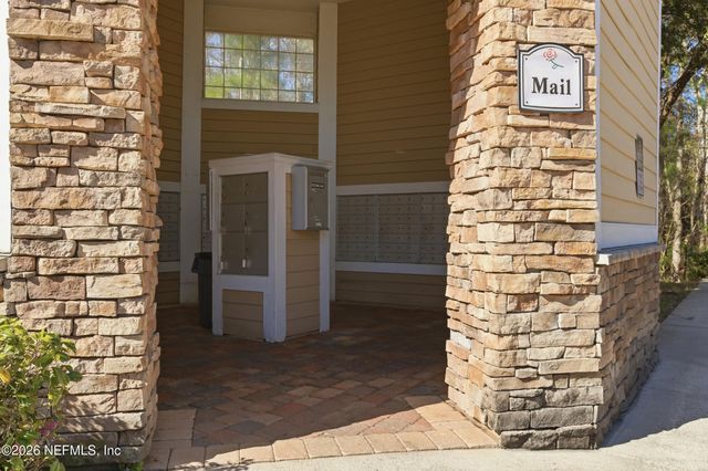 8550 TOUCHTON Road 111, Jacksonville, FL 32216