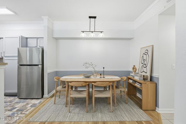 8550 TOUCHTON Road 111, Jacksonville, FL 32216