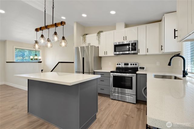 902 194th Street E, Spanaway, WA 98387