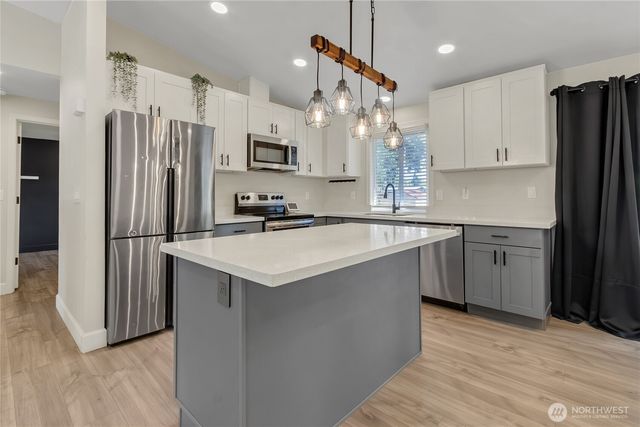902 194th Street E, Spanaway, WA 98387