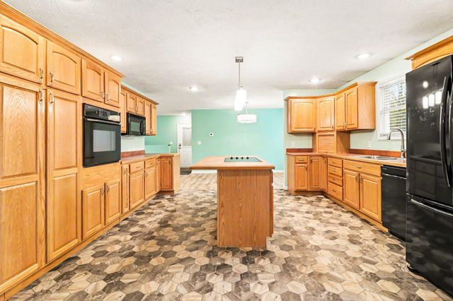 3175 W Hansen Road, Ludington, MI 49431