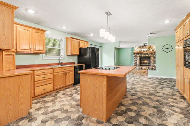 3175 W Hansen Road, Ludington, MI 49431