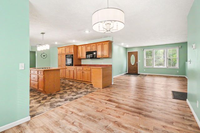 3175 W Hansen Road, Ludington, MI 49431