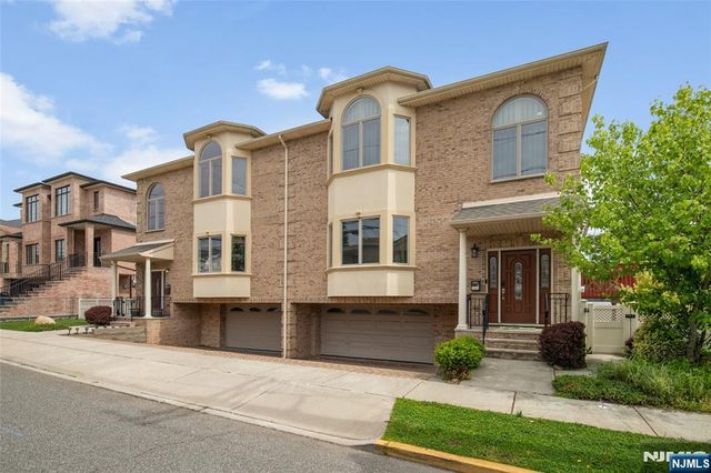 231B E Harriet Avenue 231B, Palisades Park, NJ 07650