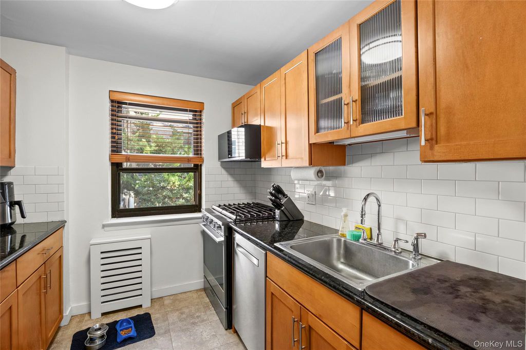 2 E Mill Drive 2A, Great Neck, NY 11021 — photo 5