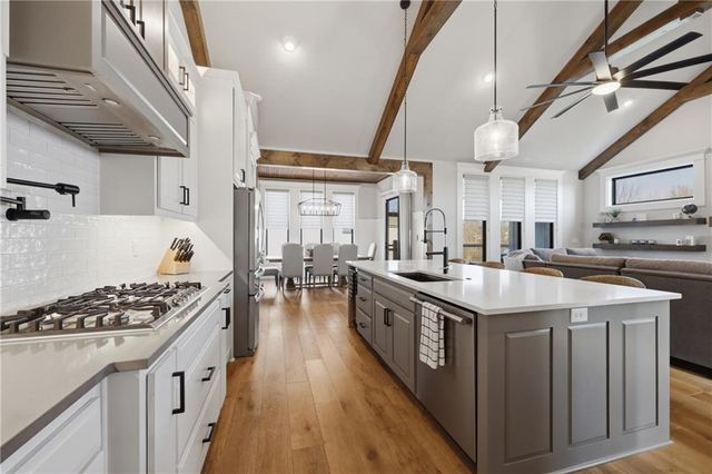 1405 NW Aspen Circle, Grain Valley, MO 64029