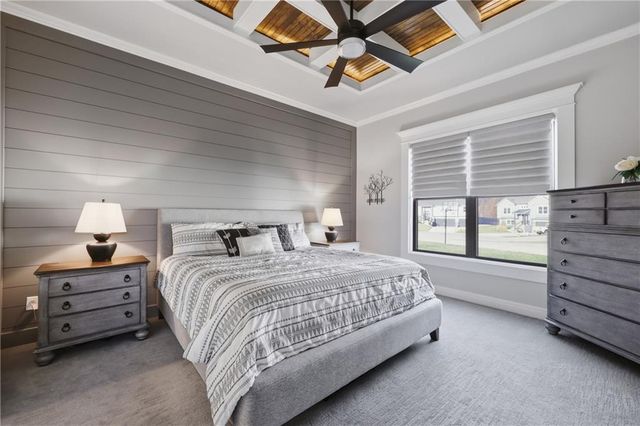 1405 NW Aspen Circle, Grain Valley, MO 64029