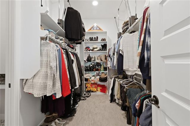 1405 NW Aspen Circle, Grain Valley, MO 64029