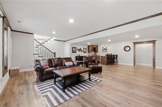 1405 NW Aspen Circle, Grain Valley, MO 64029