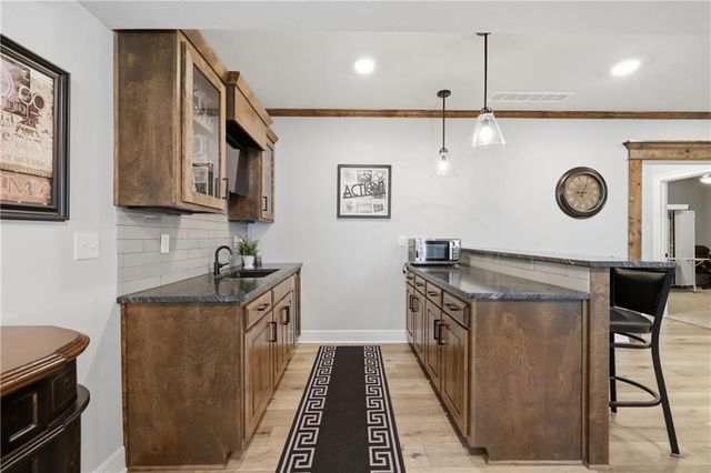 1405 NW Aspen Circle, Grain Valley, MO 64029