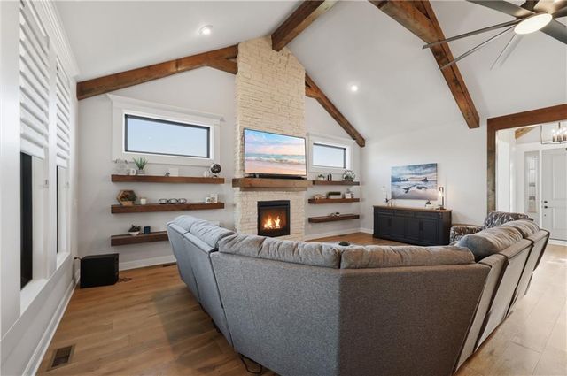 1405 NW Aspen Circle, Grain Valley, MO 64029