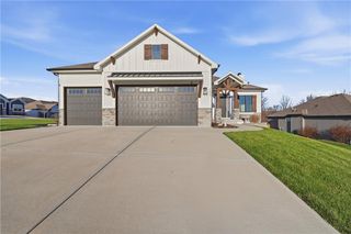 1405 NW Aspen Circle, Grain Valley, MO 64029