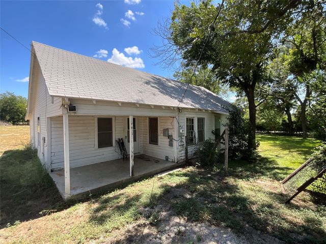 605 N Kirk Street, Hico, TX 76457