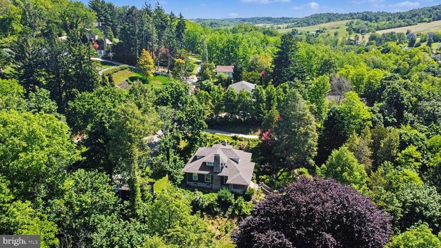 29 HAYWARD HTS, Glen Rock, PA 17327